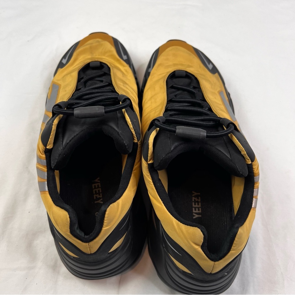 Adidas Yeezy Boost 700 MNVN Honey Flux 779001 Ape 2021 Size 11 L020325 - Picture 4 of 9